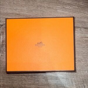 Hermès Signature Orange Box